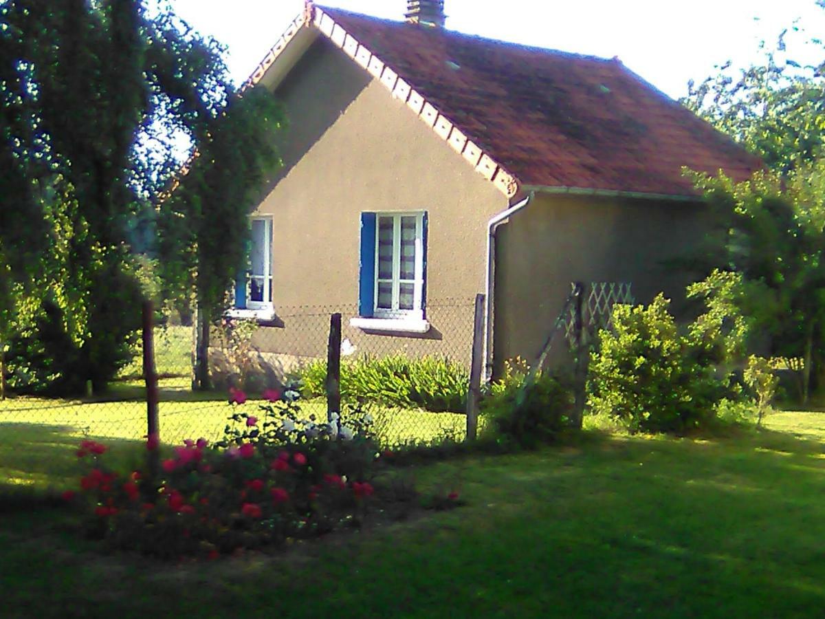 Gite La Maison De Lea Villa Saint-Agnant-de-Versillat Exterior photo